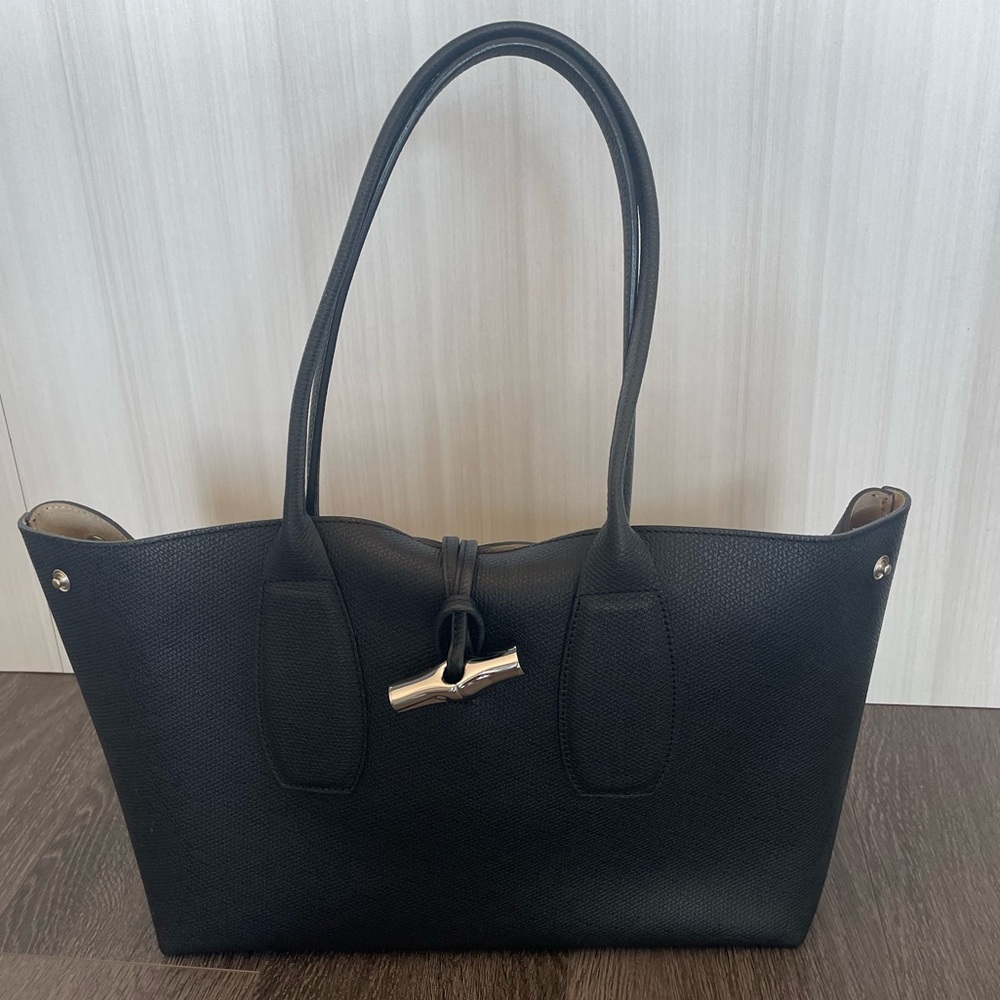 Longchamp Roseau Essential Shoulder Bag Tote